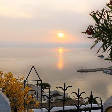 Villa Isabella ポンツァ エクステリア 写真